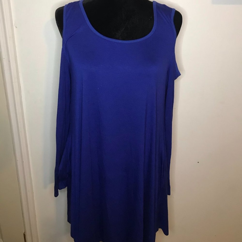 blue cold shoulder dress w/pockets